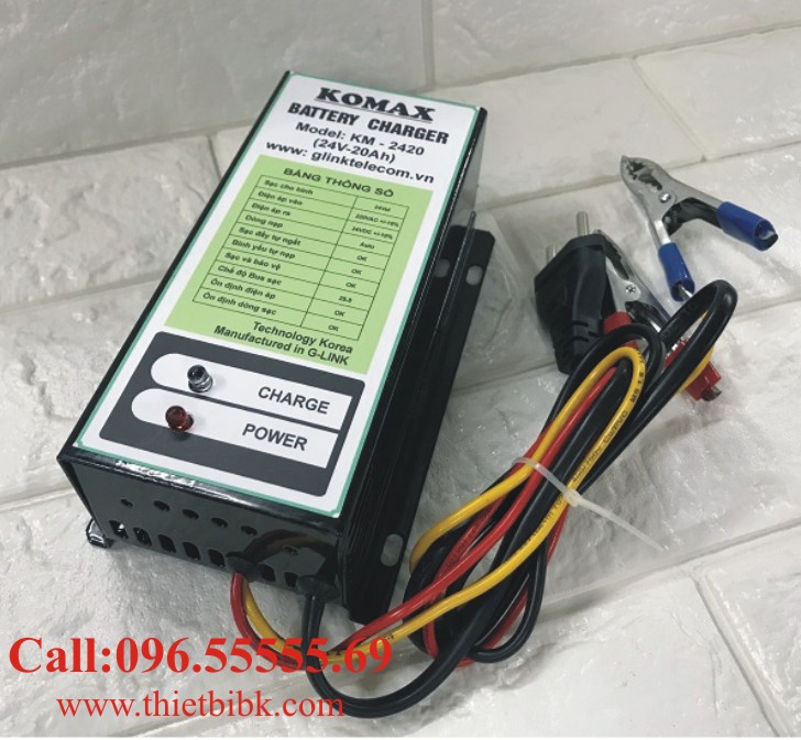 Sạc ắc quy tự động KOMAX KM-2420 24V 200Ah dùng cho ắc quy máy phát điện